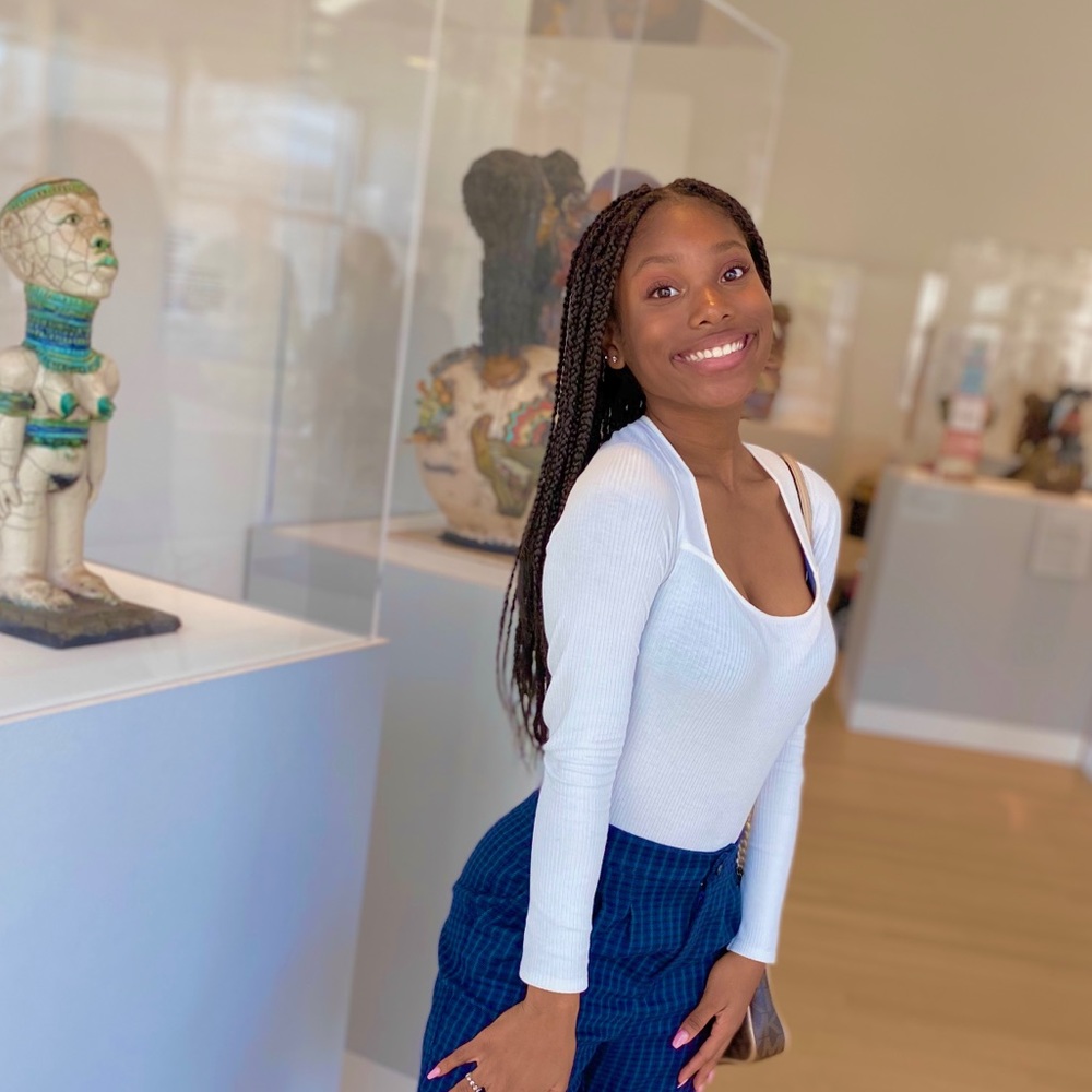 Meet your Posher, Kimiah